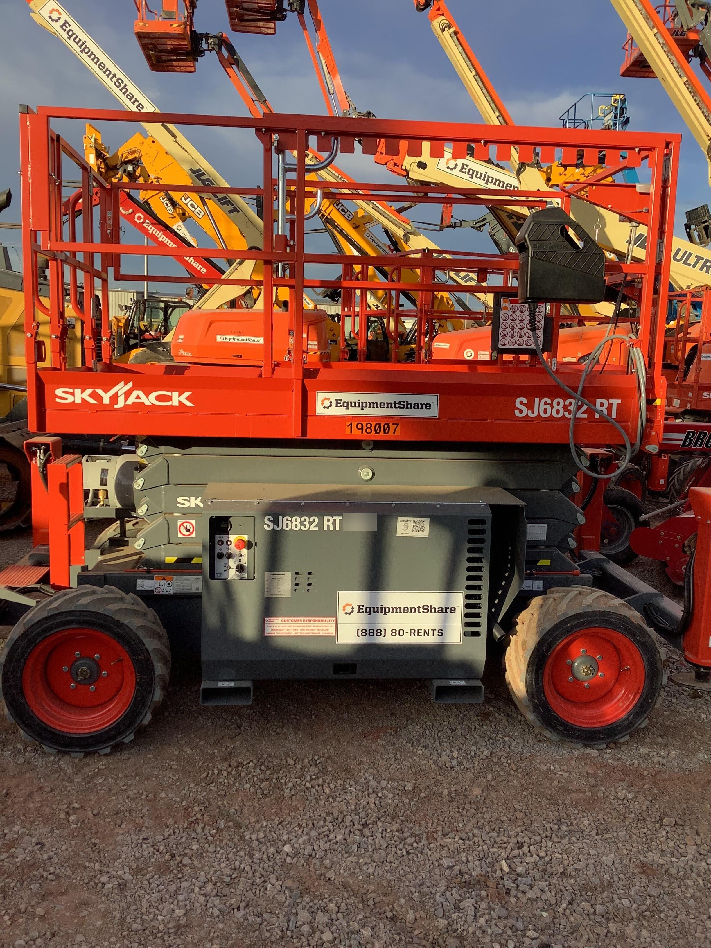2021 SKYJACK SJ6832 RT