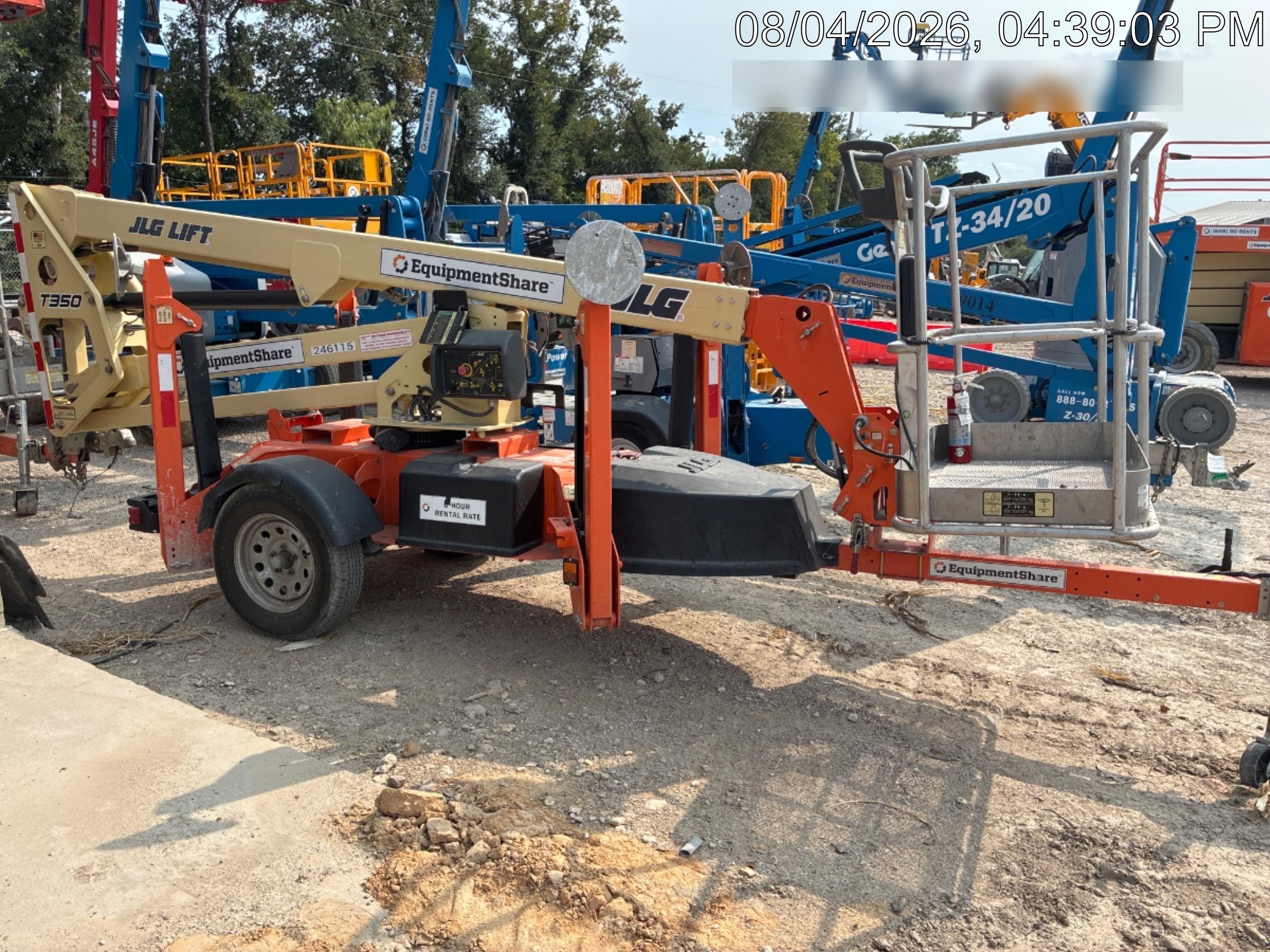 2022 JLG T350