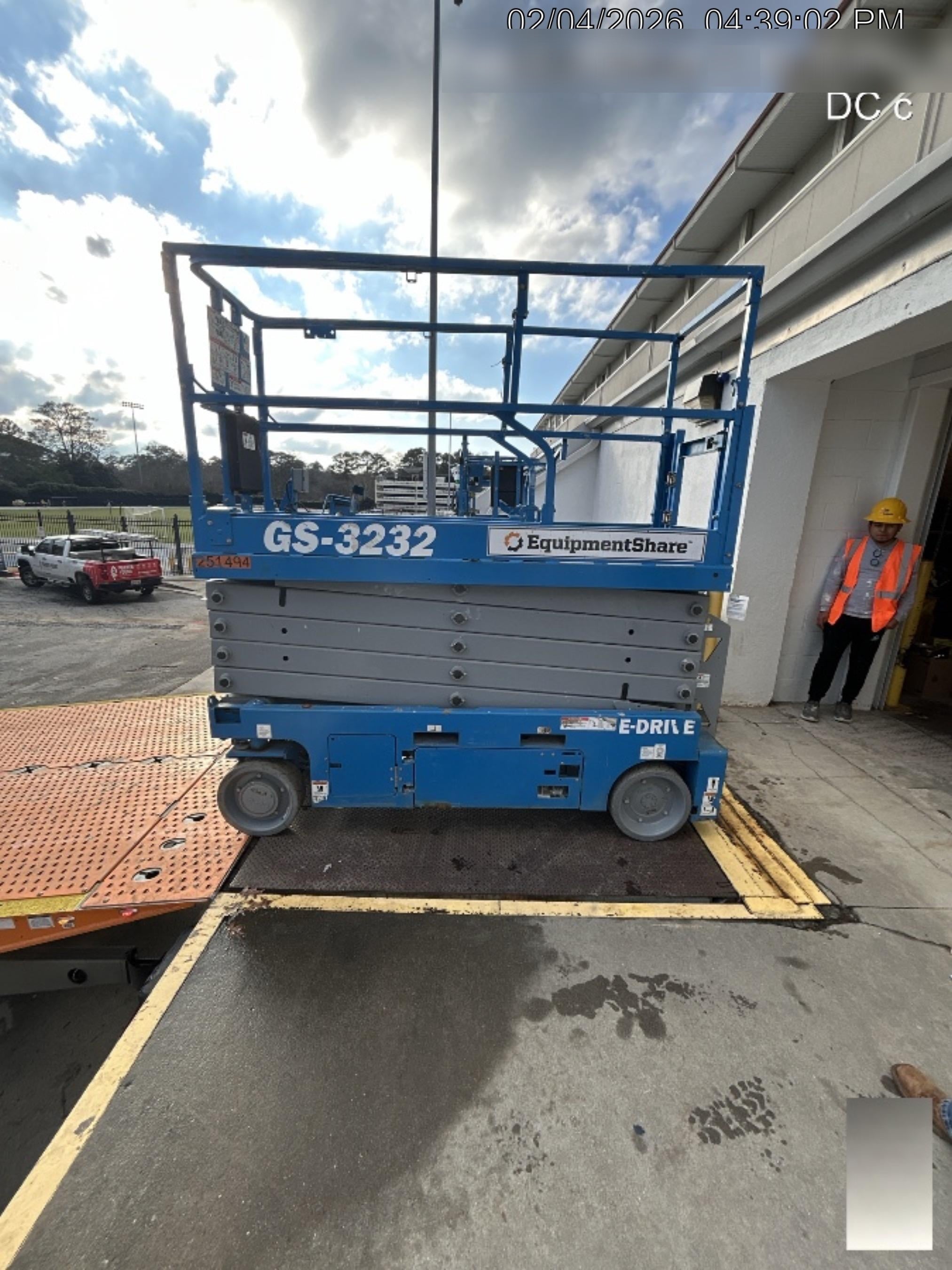 2022 GENIE GS-3232