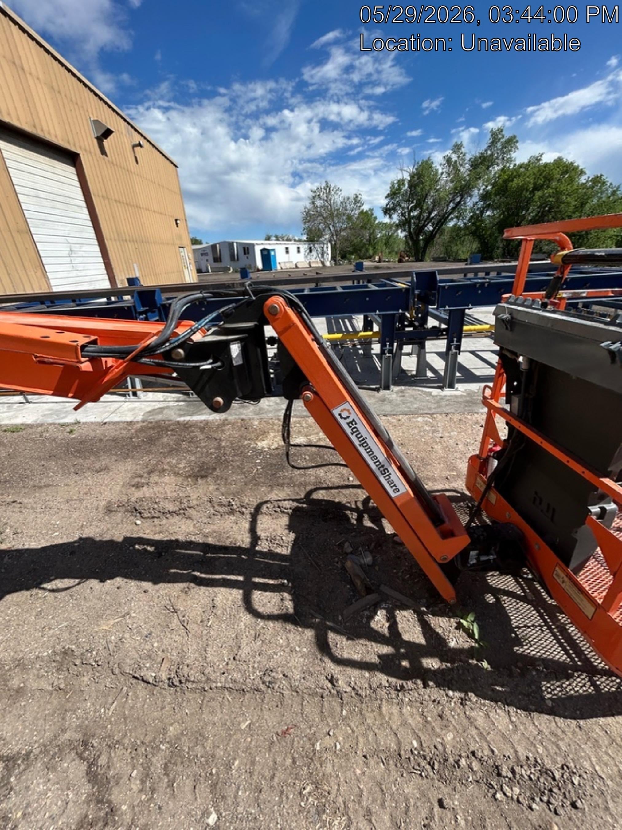 2019 JLG E400AJPN