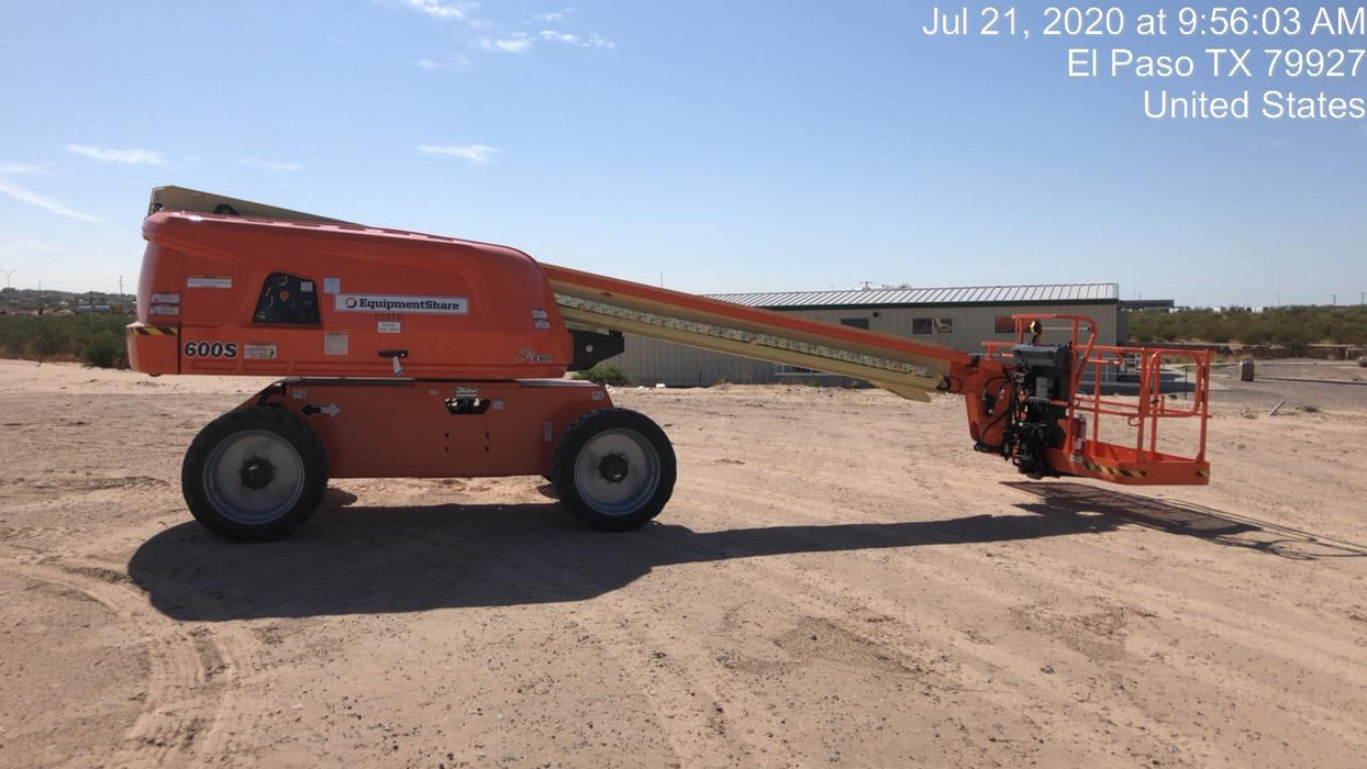 2020 JLG 600S