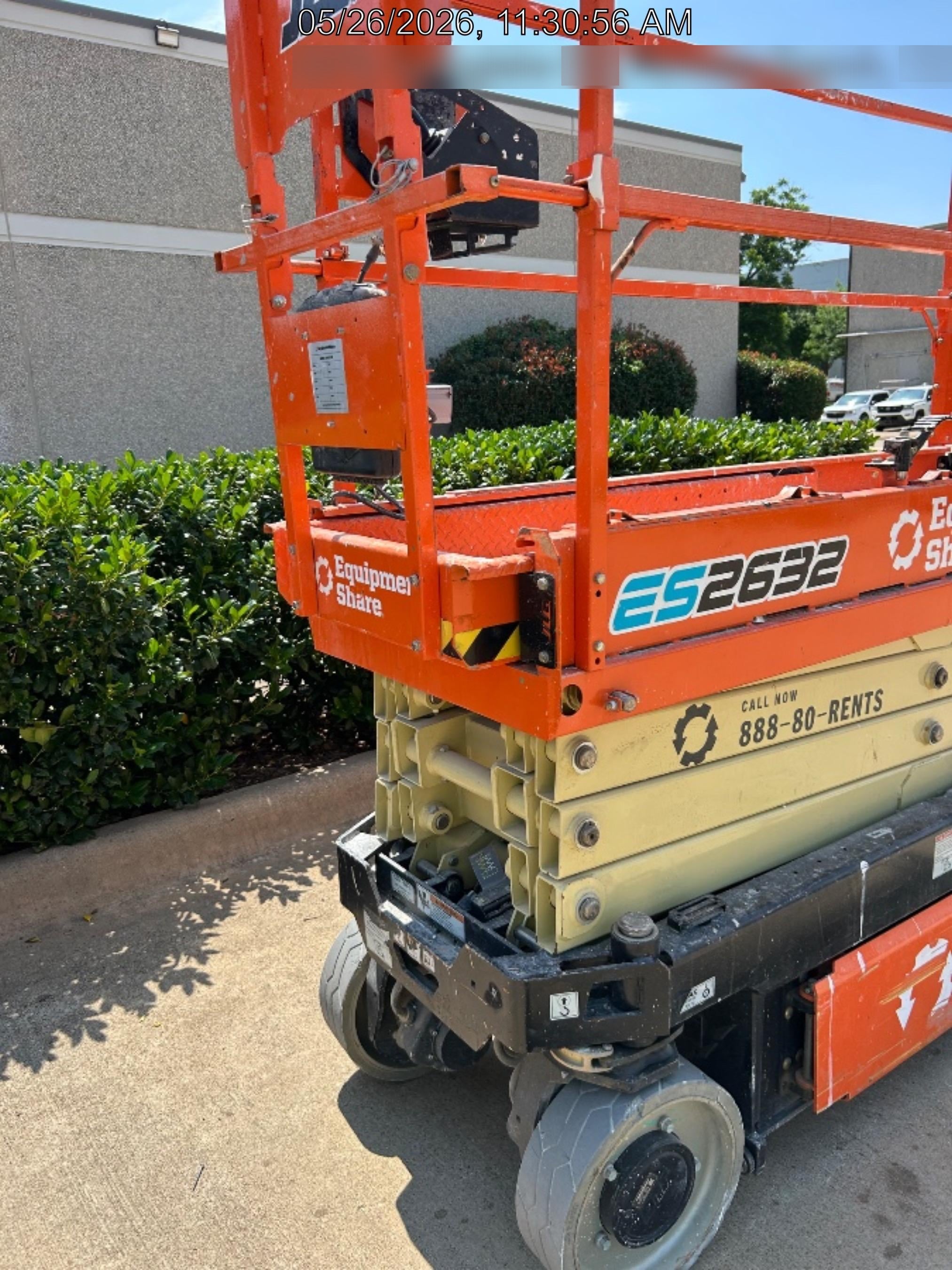 2023 JLG ES2632