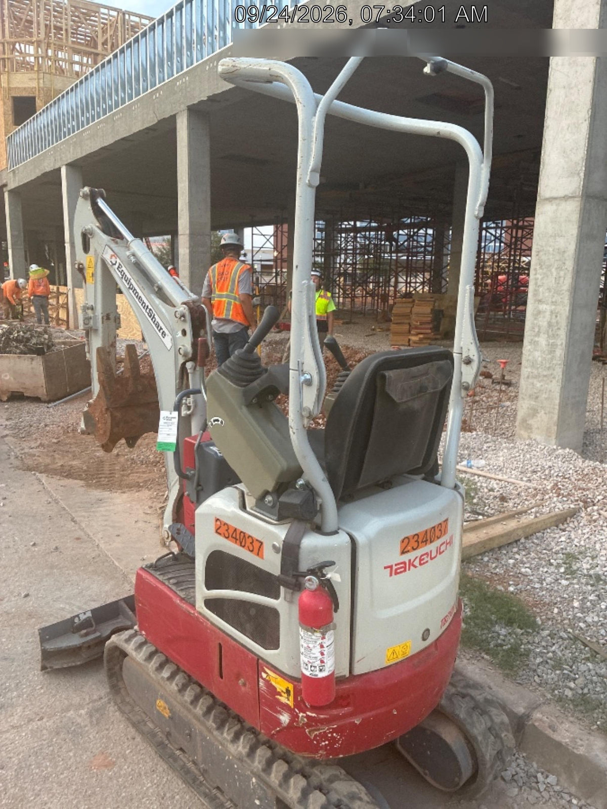 2022 TAKEUCHI TB210R