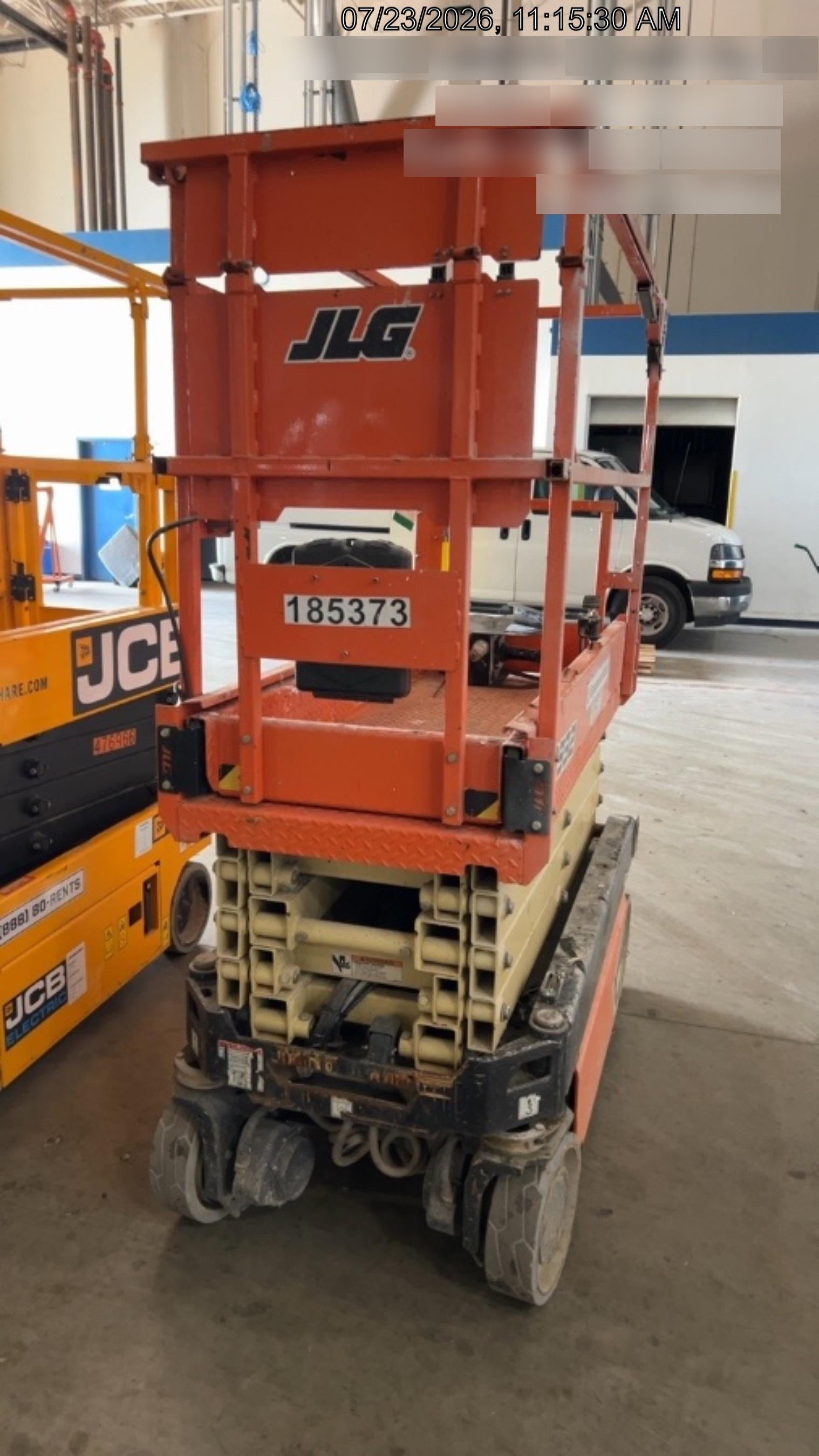 2021 JLG ES1932