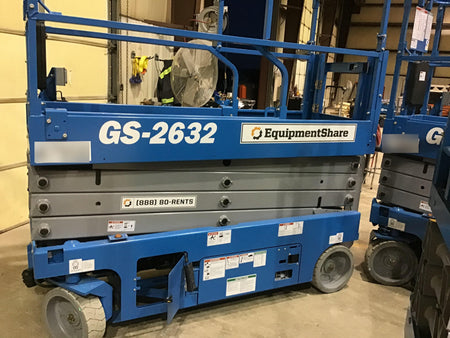 2019 Genie GS-2632 Folding rails with half height swing gate