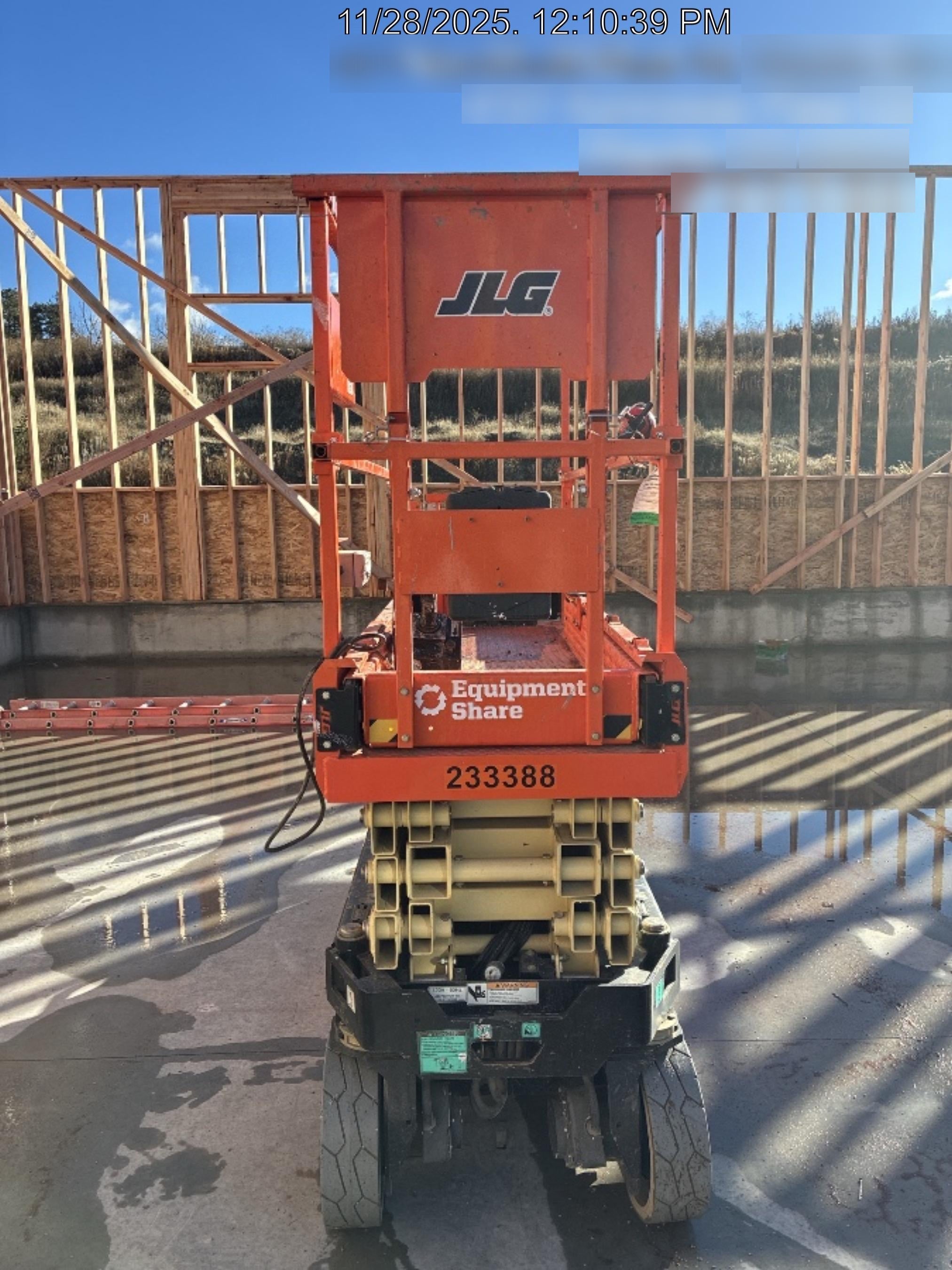 2022 JLG ES2632