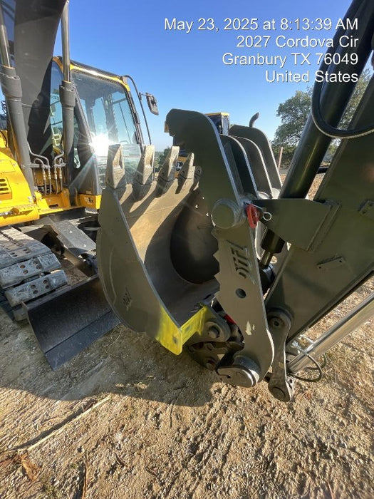 2025 JOHN DEERE 36" Bucket, Excavator 25,000 - 35,000 John Deere