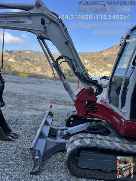 2023 TAKEUCHI TB250-2CR