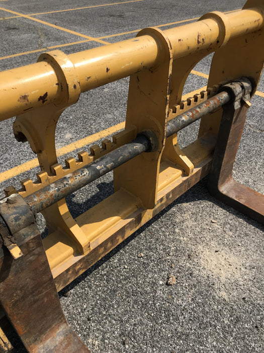 2020 JOHN DEERE 96" Loader Fork Carriage - John Deere