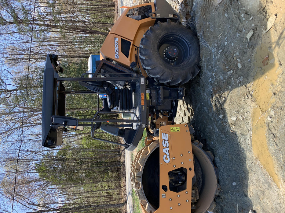 2020 CASE SV208D