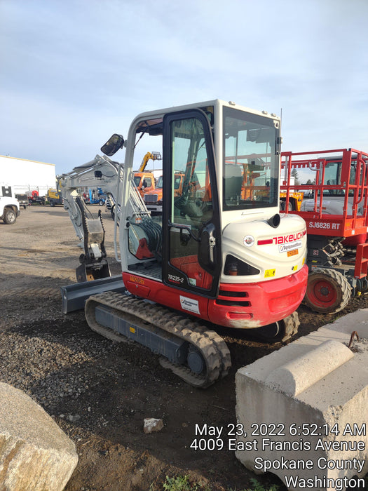 2021 TAKEUCHI TB235-2CR