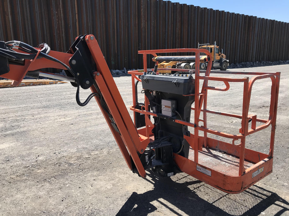 2020 JLG 450AJ