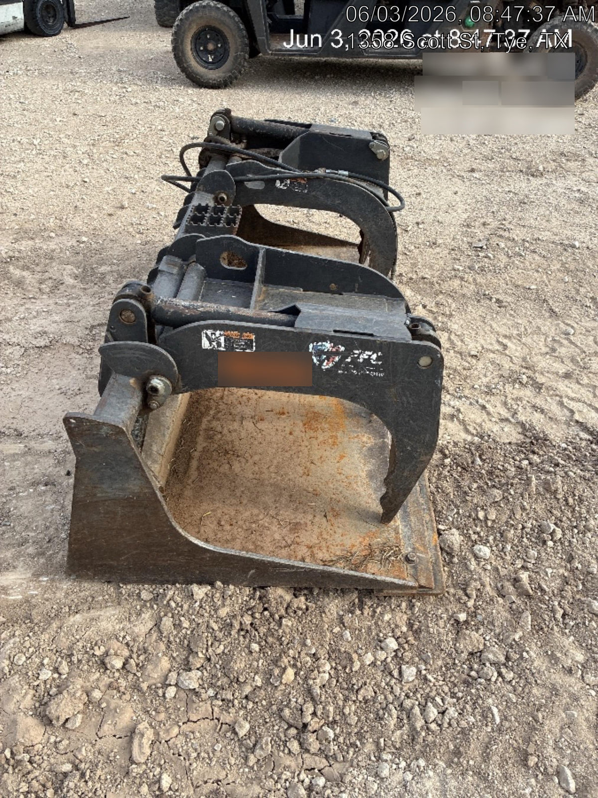 2019 PALADIN 76" Scrap Grapple Bucket - Paladin
