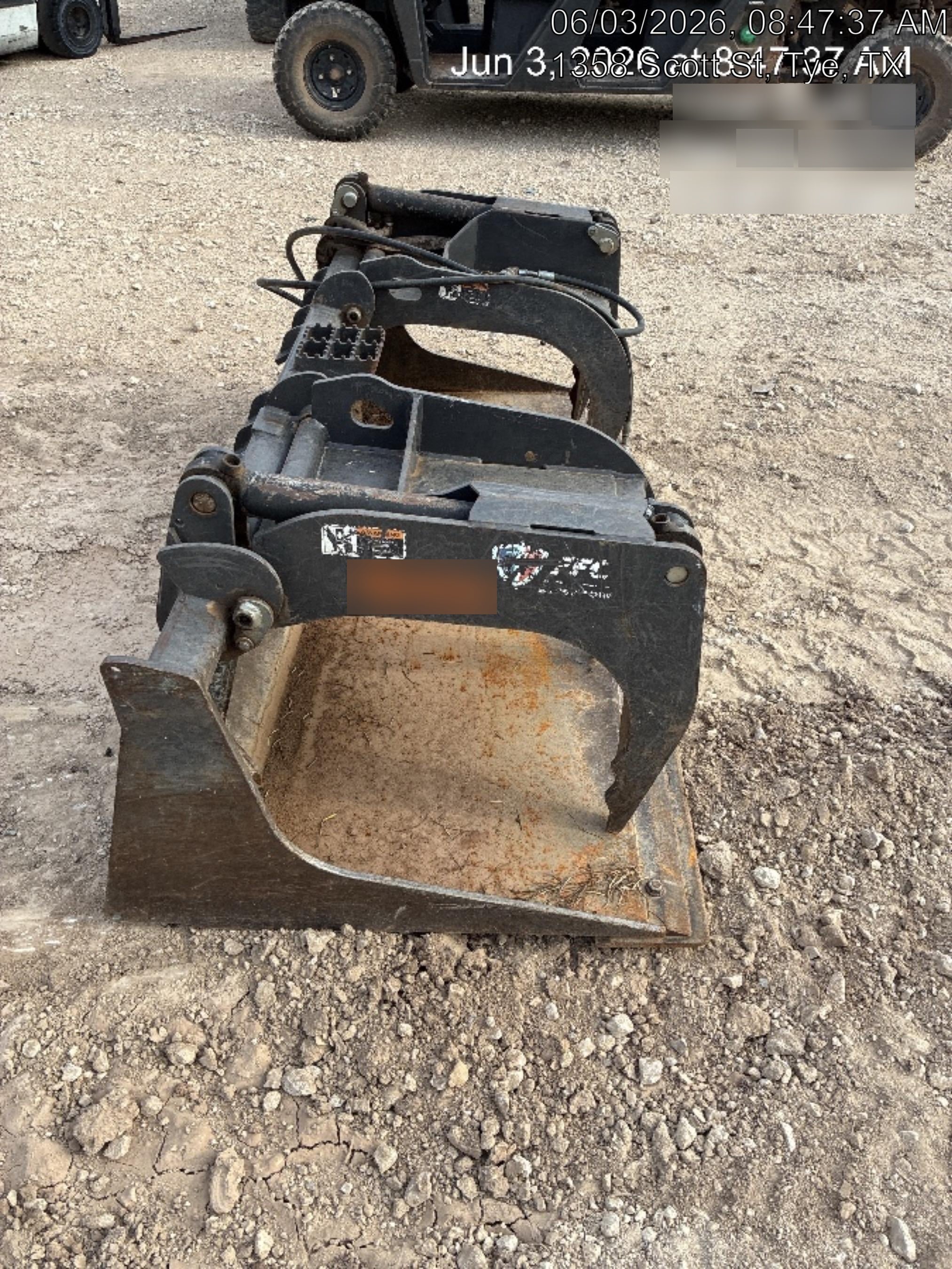 2019 PALADIN 76" Scrap Grapple Bucket - Paladin