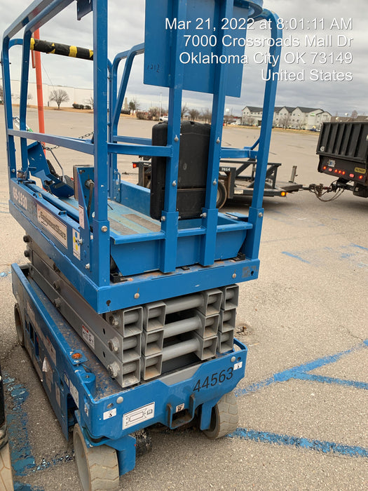 2019 Genie GS-1930 Fixed rails with chain Entry