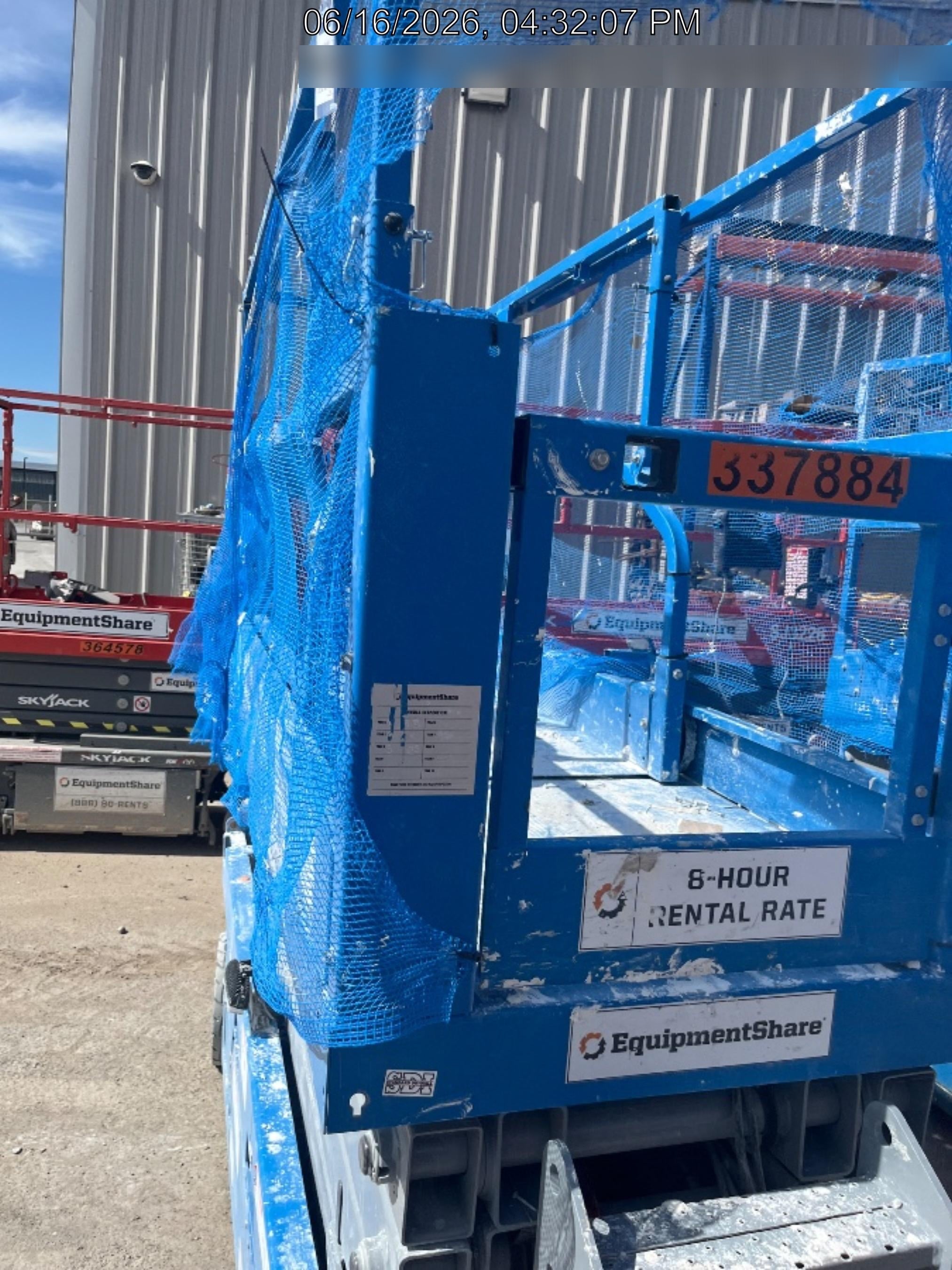 2023 GENIE GS-2632