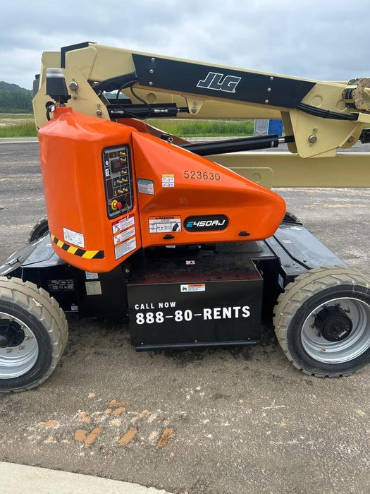 2025 JLG E450AJ