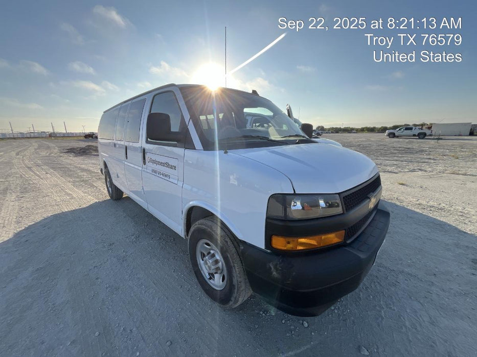 2025 CHEVROLET Express Van - Rental