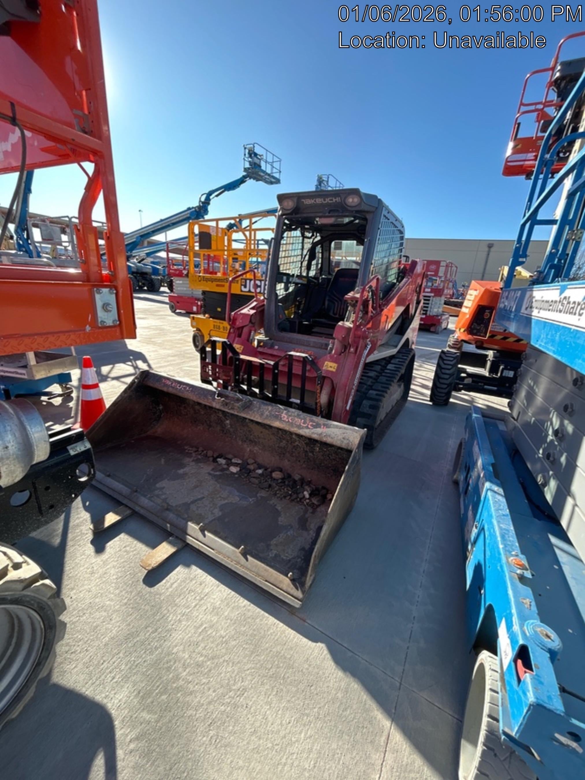 2023 TAKEUCHI TL10V2-CR