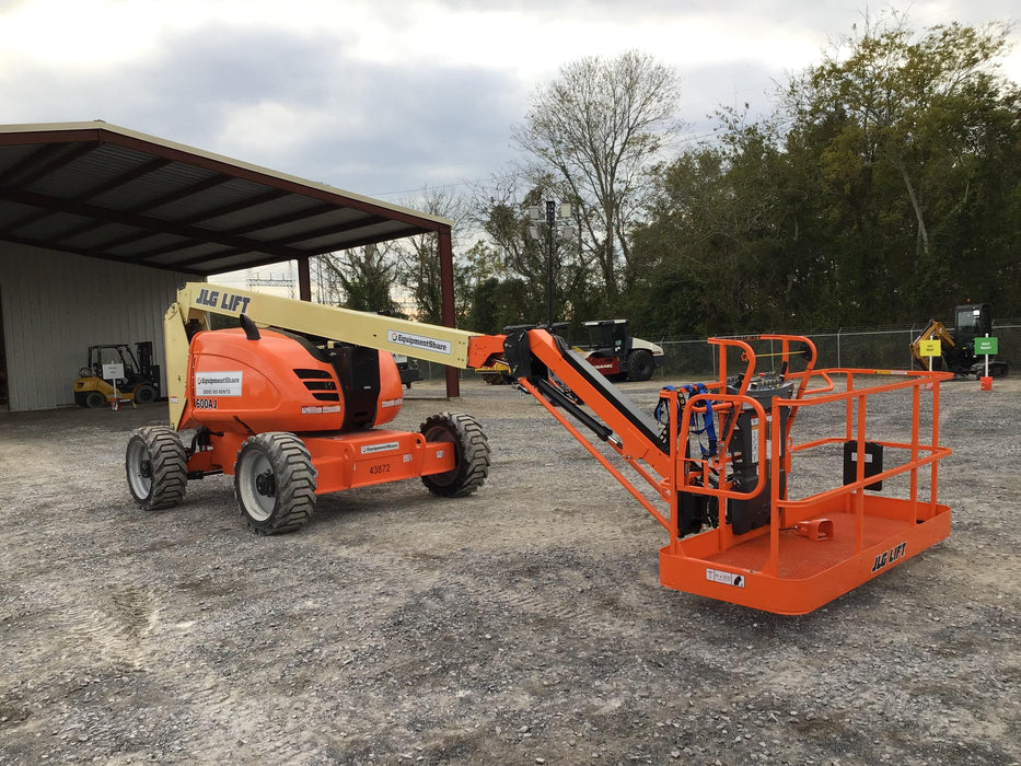2019 JLG 600AJ