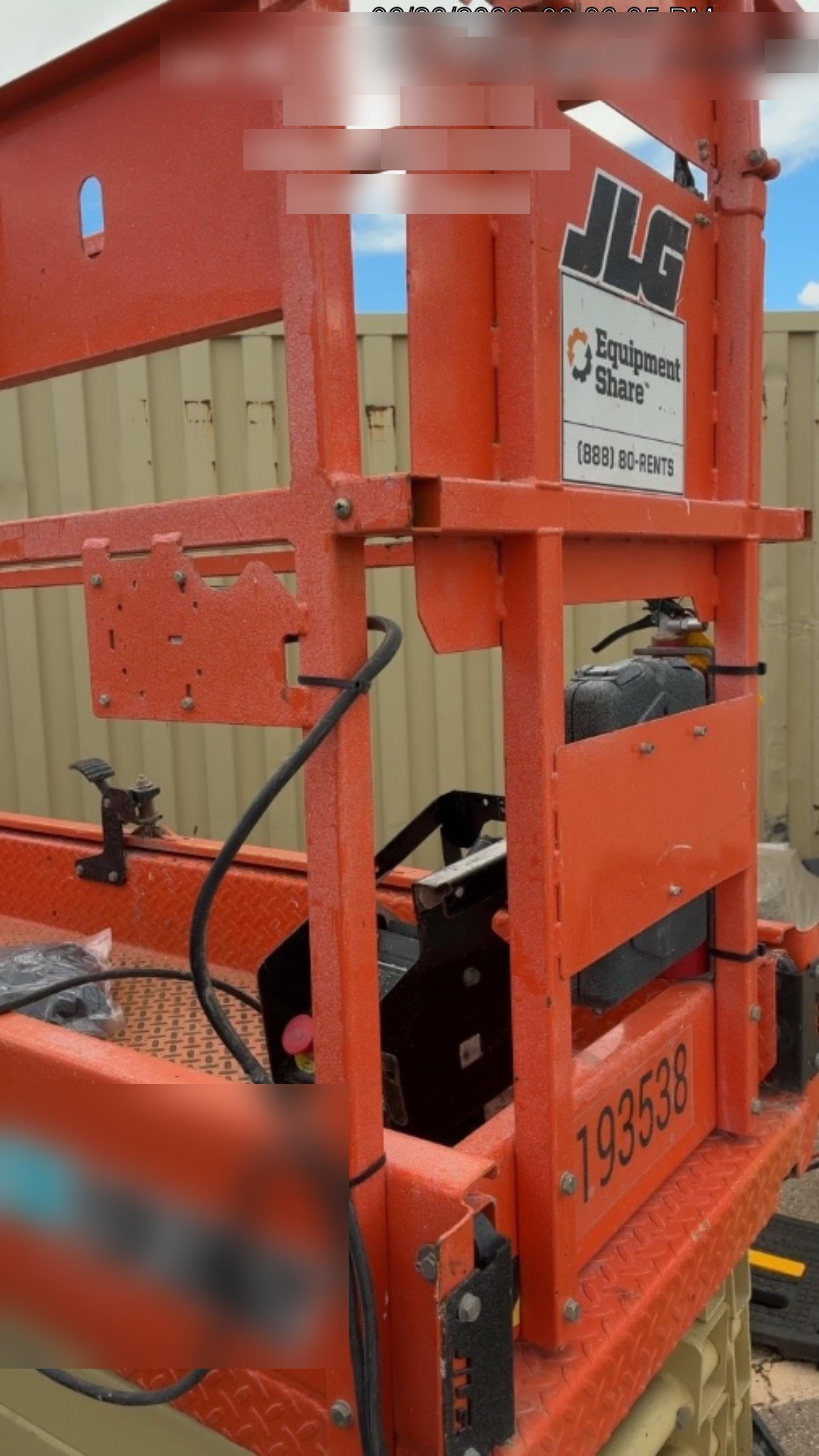2021 JLG ES1932