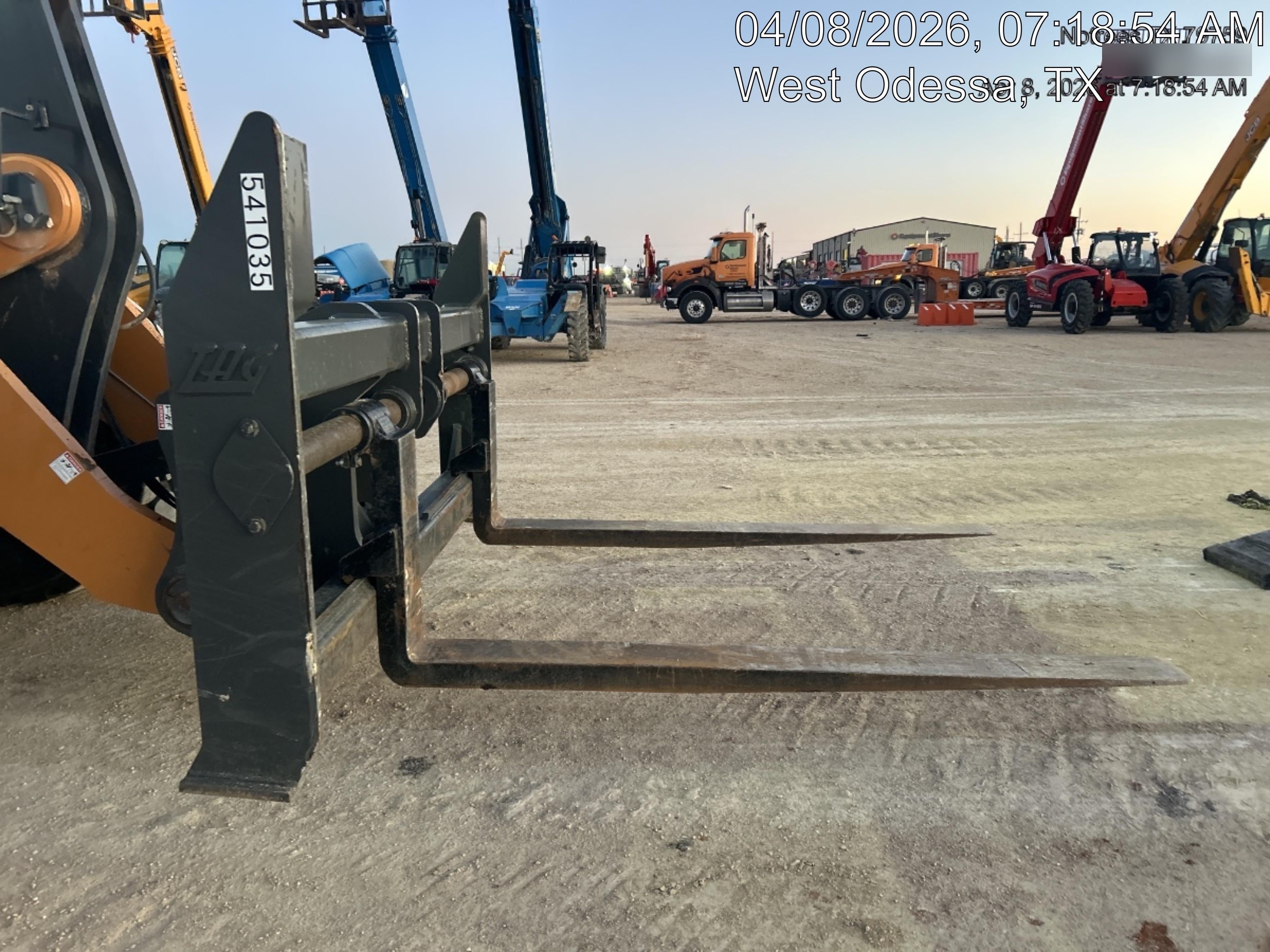 2025 CASE Case 96" Fork Set