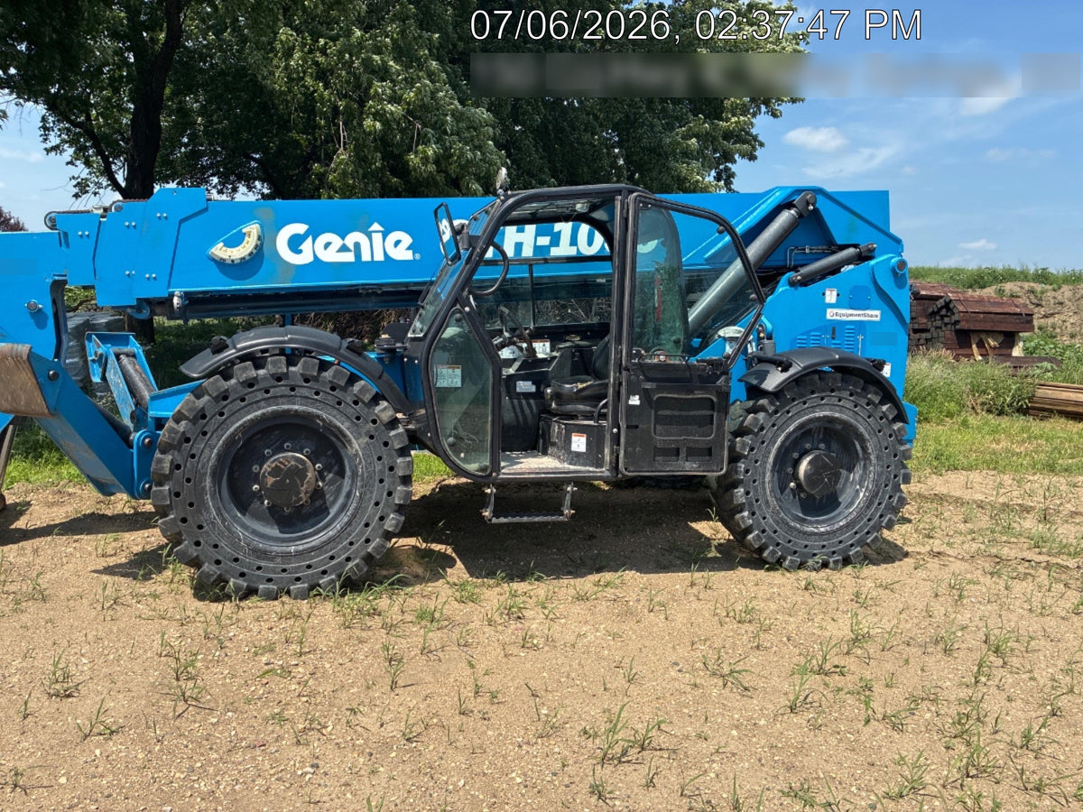 2018 Genie GTH-1056 Genie GTH-1056 w/Enclosed Cab w/HVAC, Work Lights, Solid Tires, Beacon, 60" Carriage and Forks