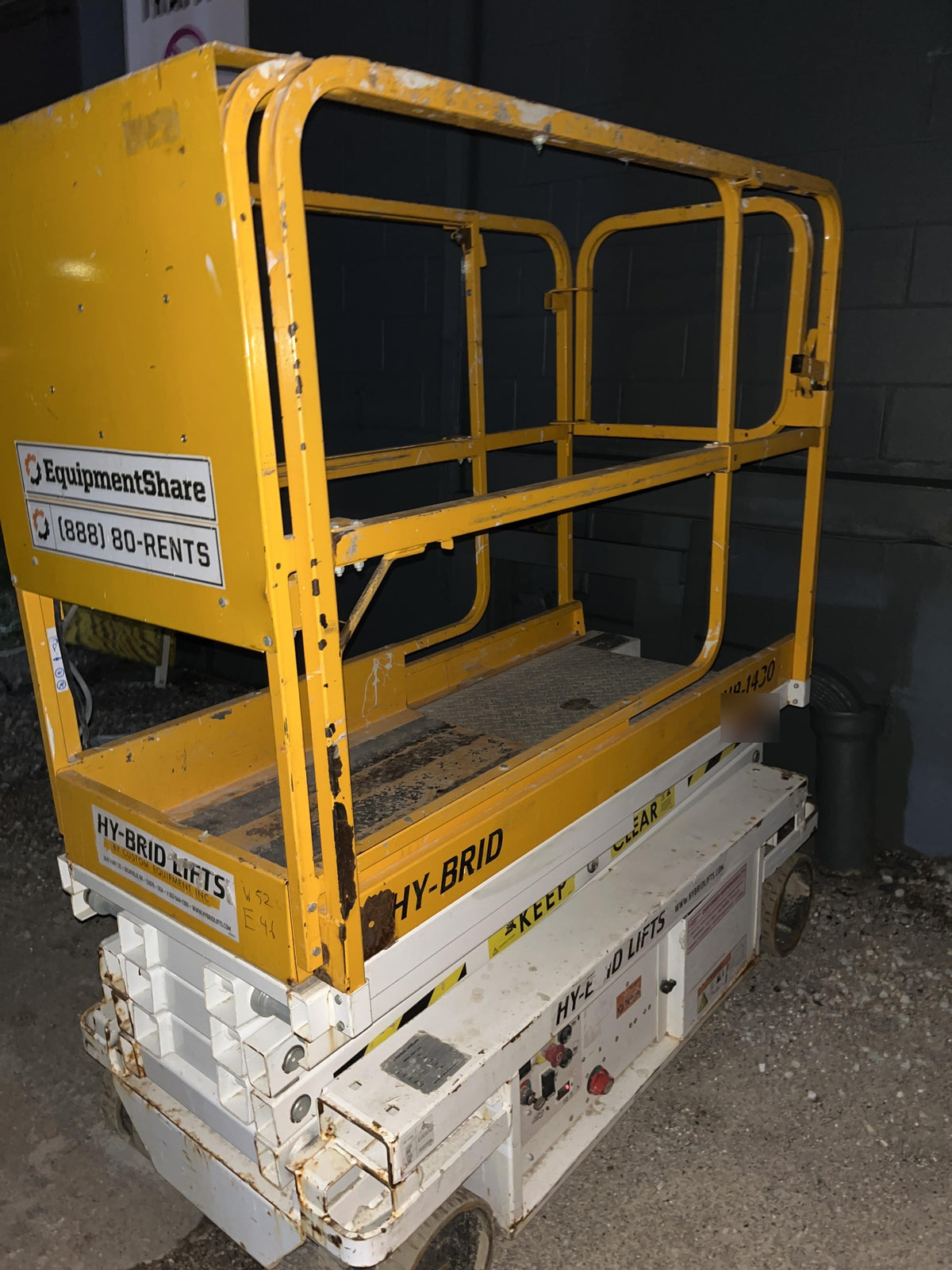 Custom Equipment HB-1430 Hy-Brid Scissor Lift
Platform capacity up to 670 lbs
Working height up to 20 ft
Weighs under 1,700 lbs
Non-marking wheels