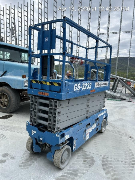 2022 GENIE GS-3232
