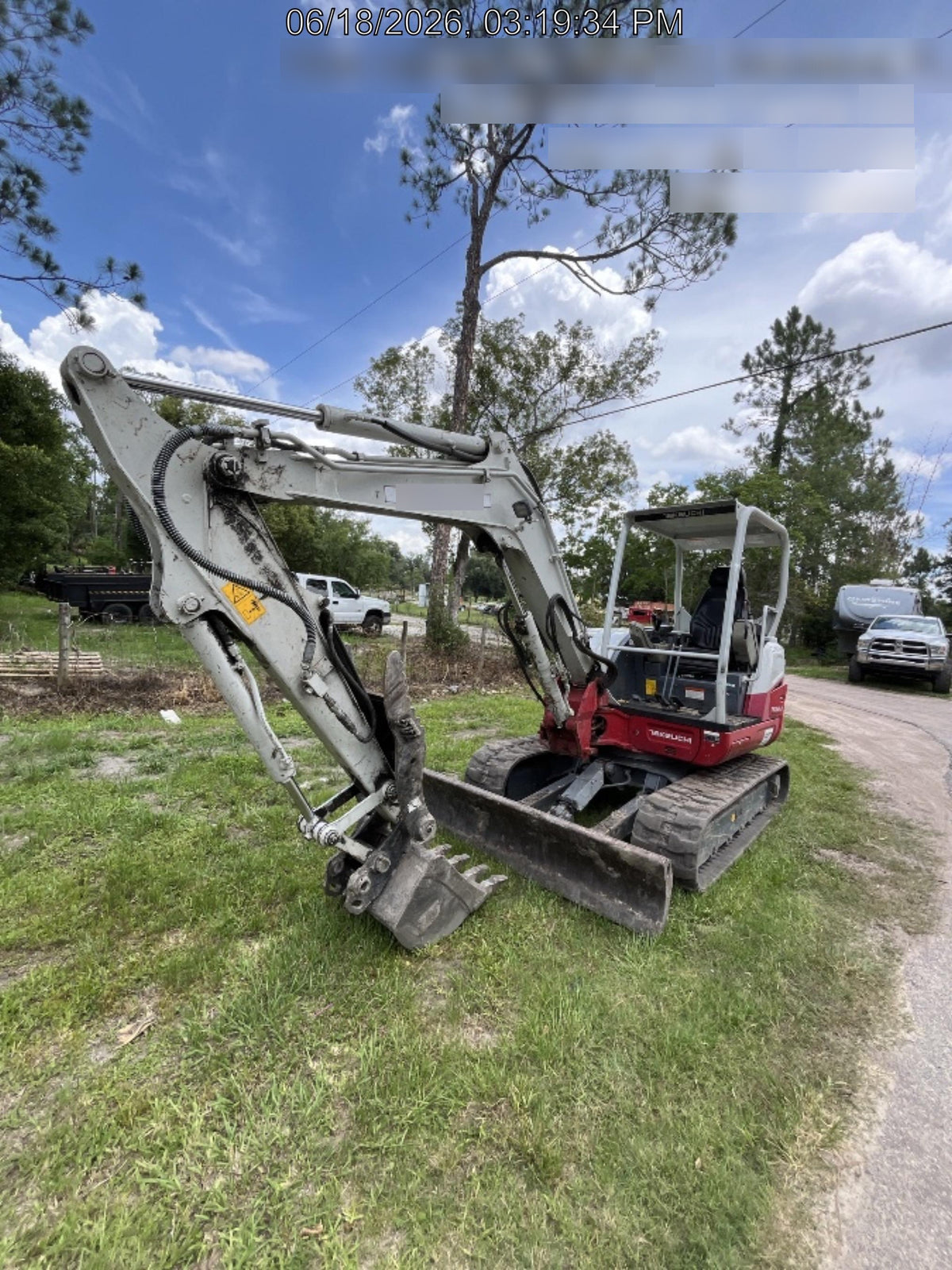 2023 TAKEUCHI TB250-2R
