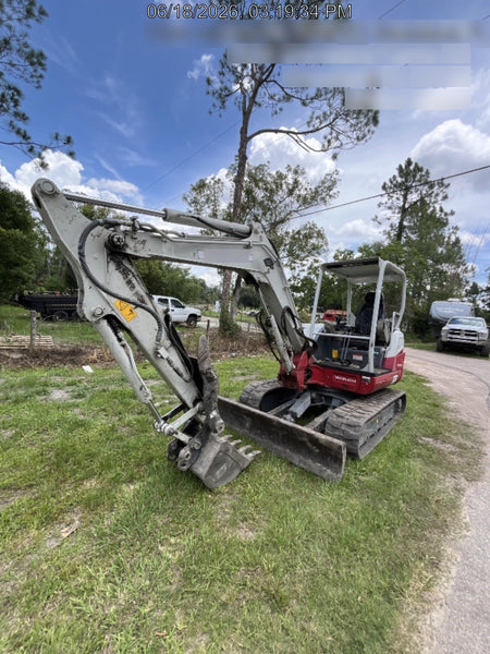 2023 TAKEUCHI TB250-2R