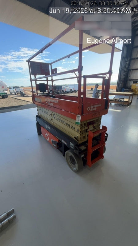 2023 JLG ES2632