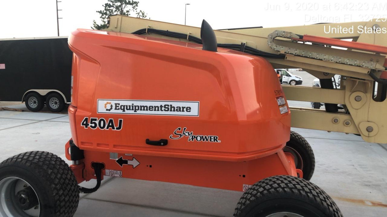 2019 JLG 450AJ
