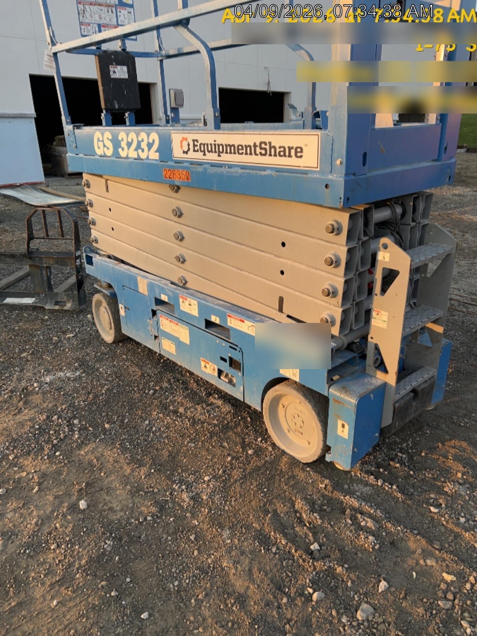 2022 GENIE GS-3232