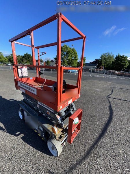 2020 Skyjack SJIII-3219 Solid NM Tires, Half height spring hinged entry gate, Dual Beacons, 800W Inverter