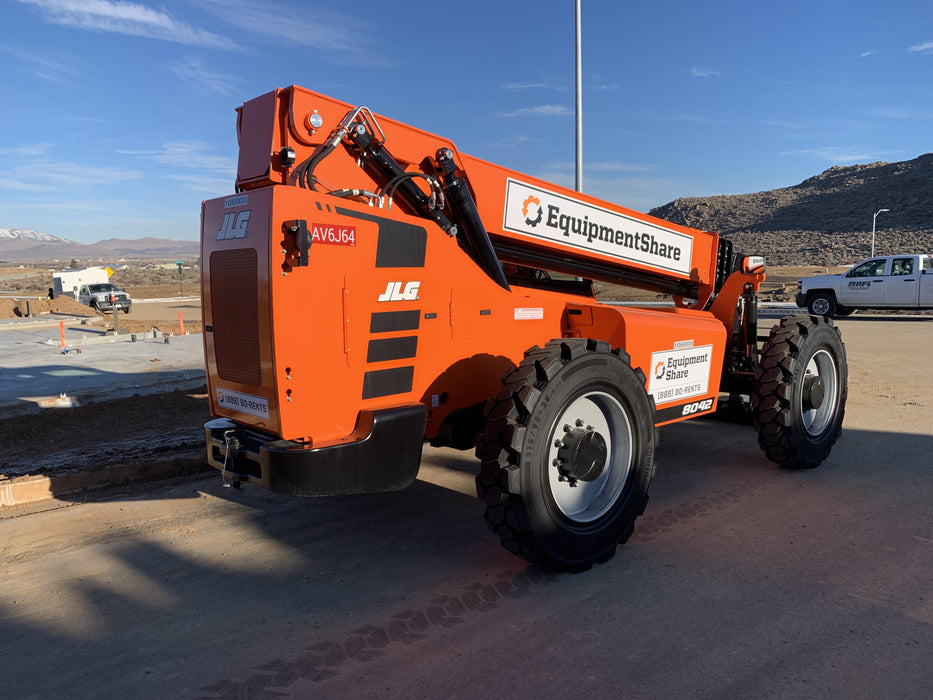 2020 Skytrak 8042 Cab/Heat/Air, Solid Tires, Work Lights, Beacon, Aux Hydraulics, Back up Alarm, Lifting Eye, ES Decals