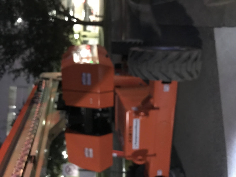 2019 JLG 860SJ