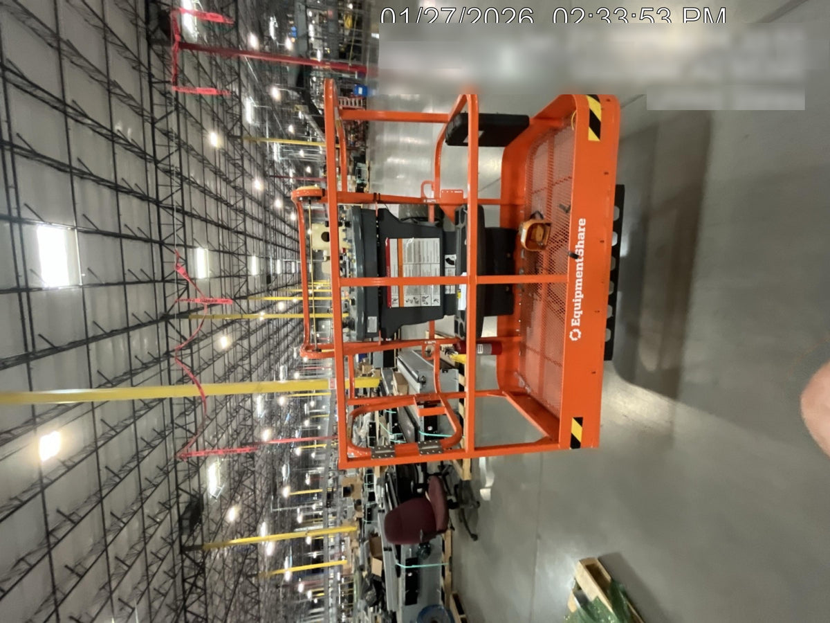 2024 JLG E450AJ