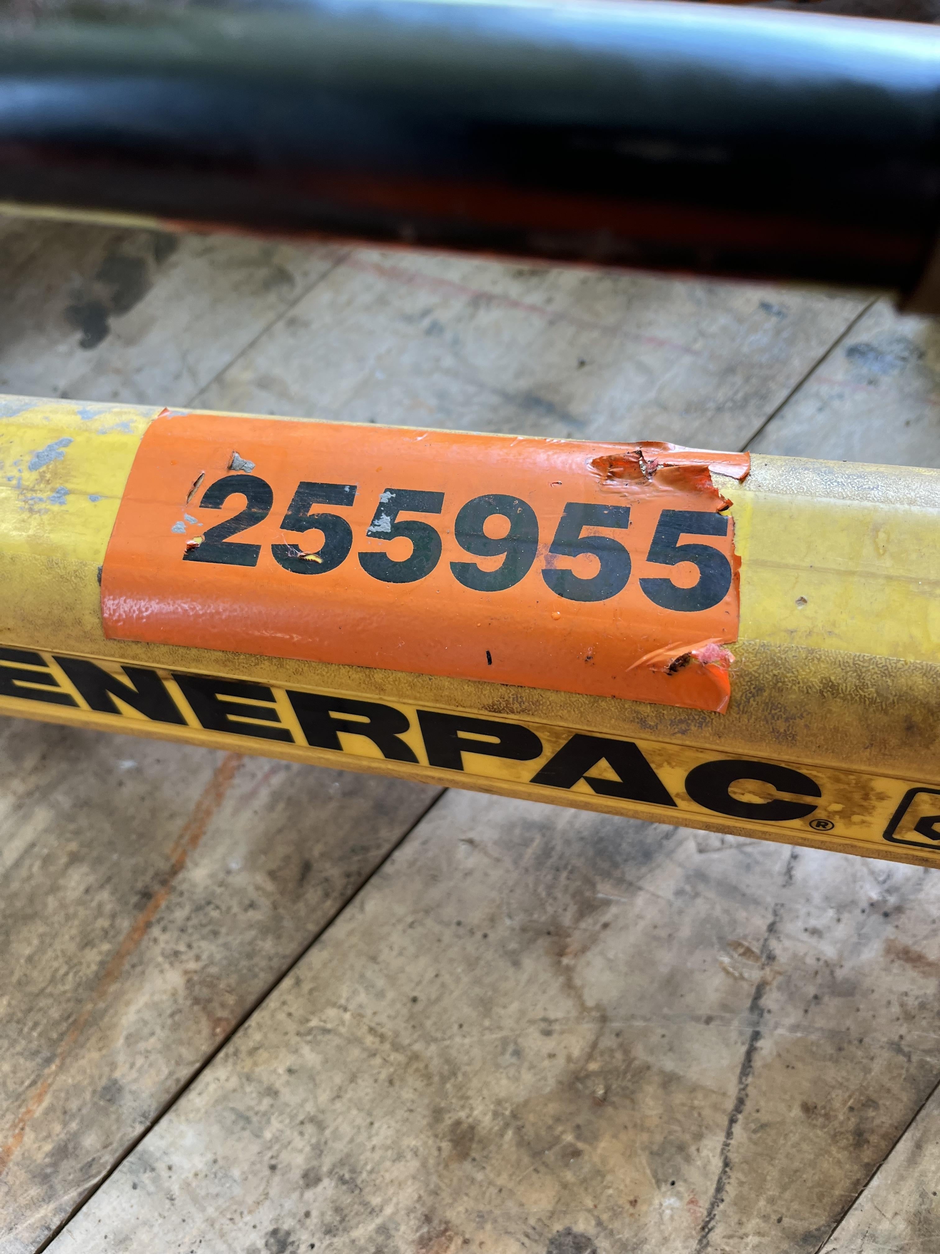 2022 ENERPAC P392