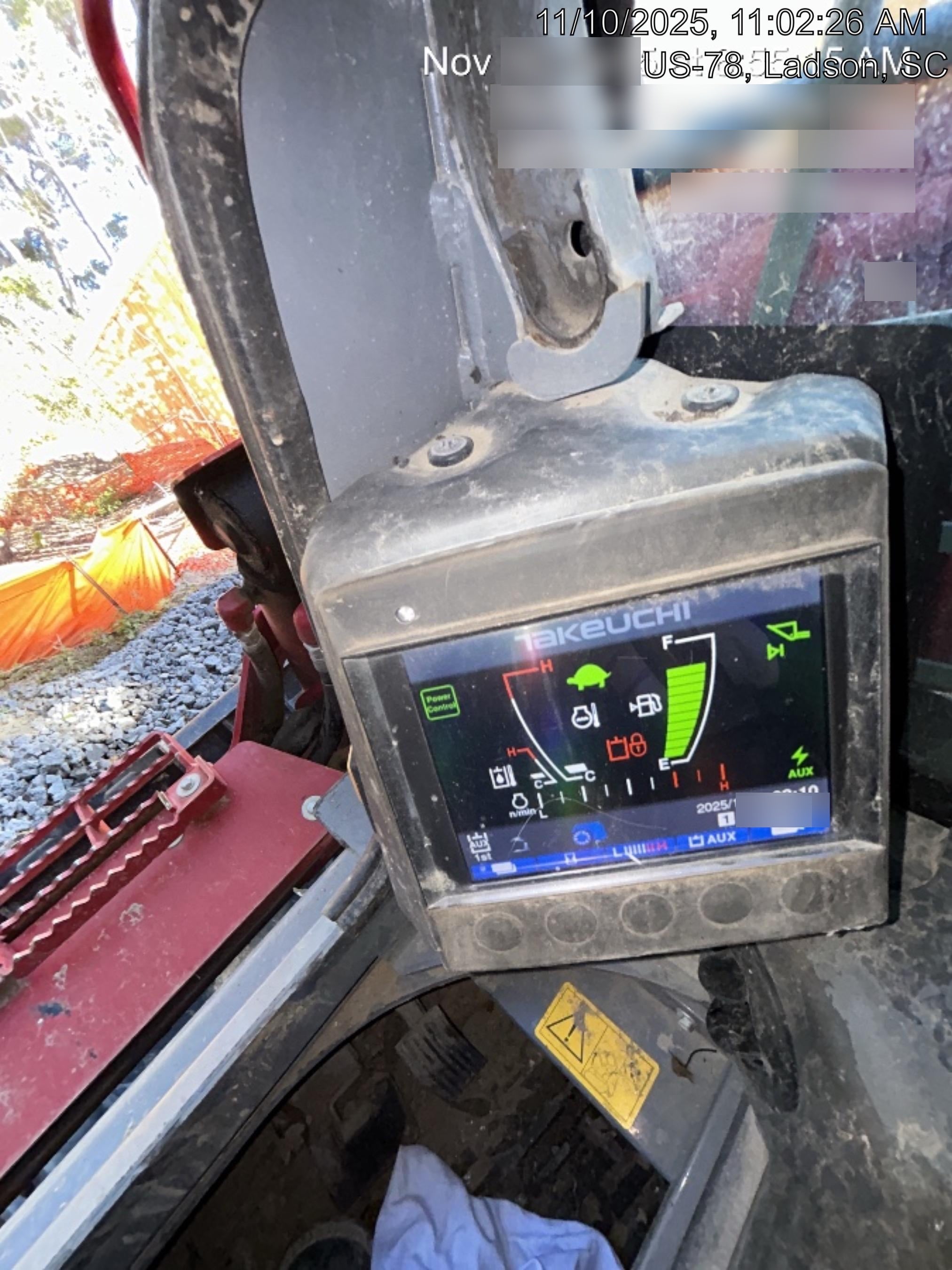 2023 TAKEUCHI TL10V2-CR