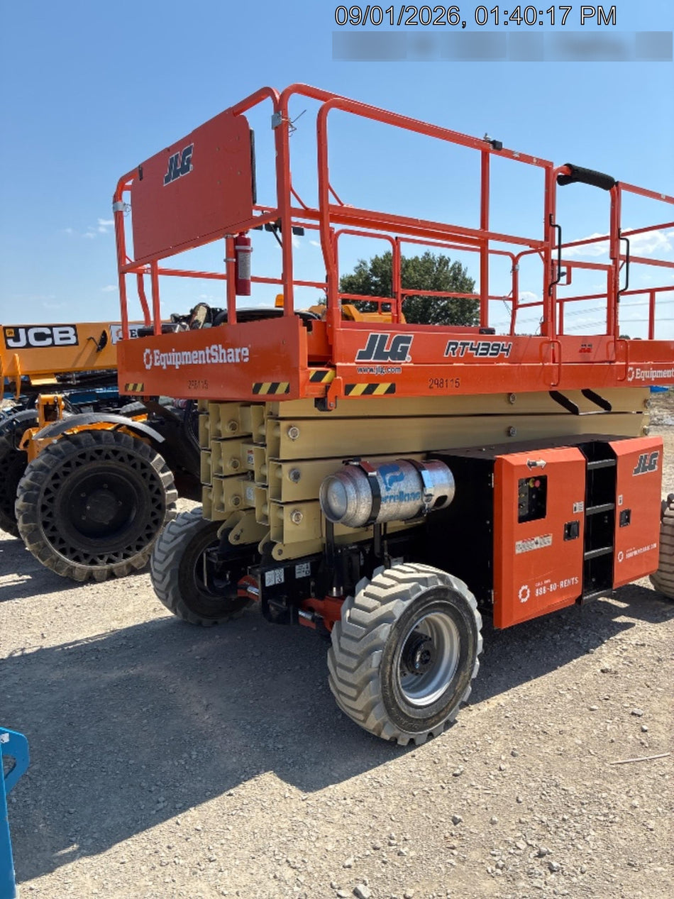 2023 JLG RT4394