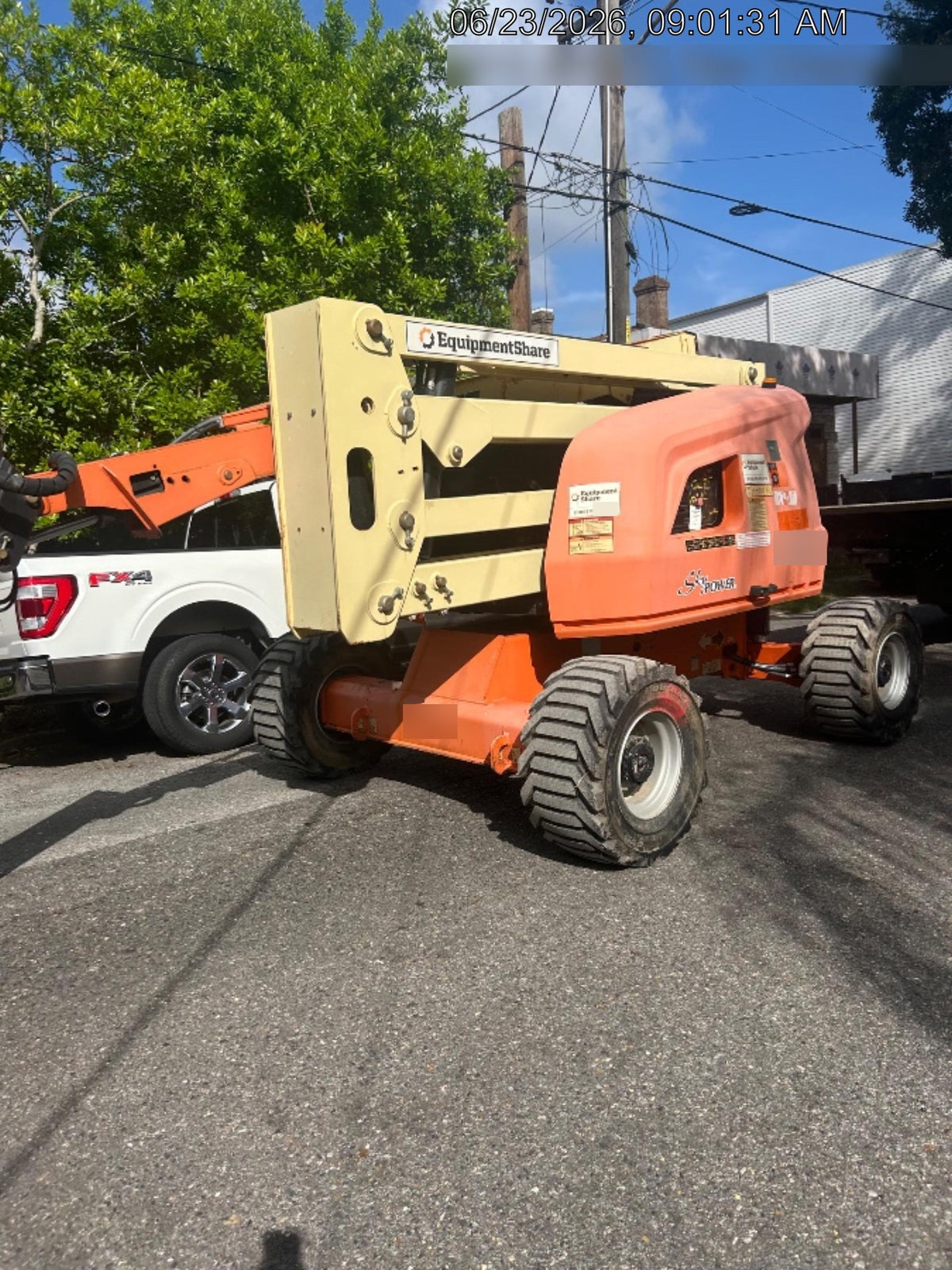 2019 JLG 450AJ