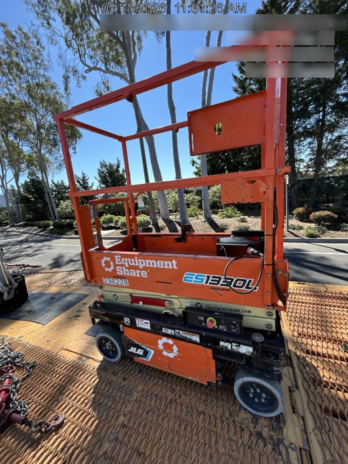 2022 JLG ES1330L