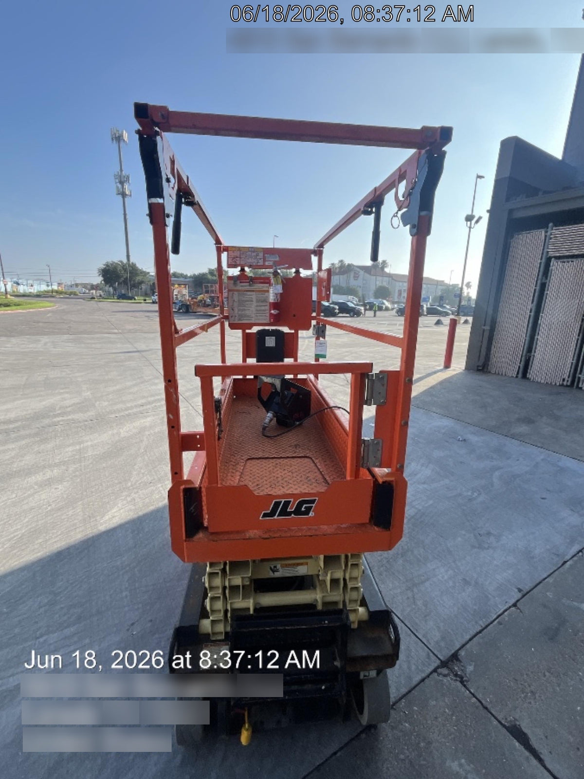 2025 JLG ES1932