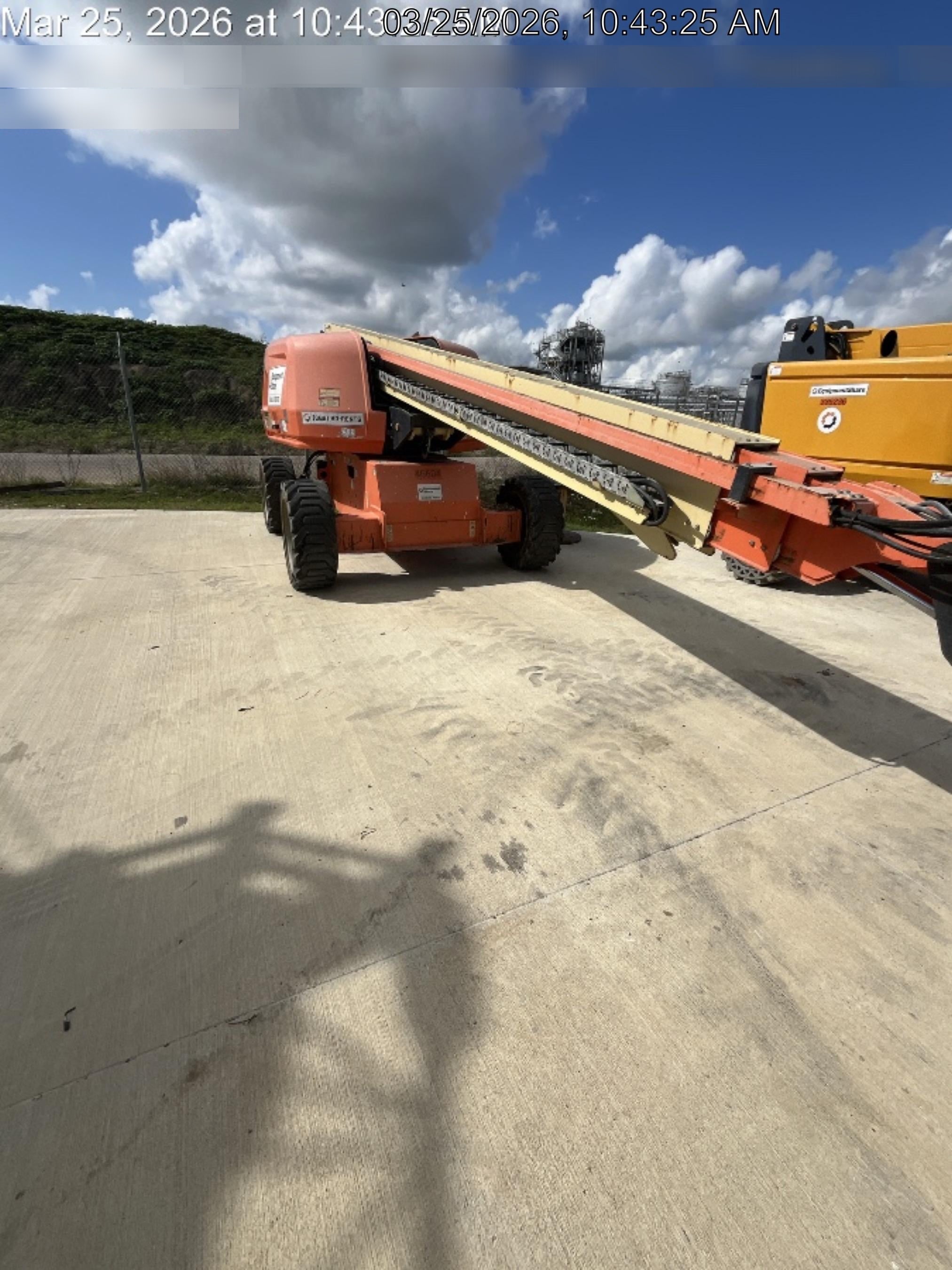2019 JLG 660SJ