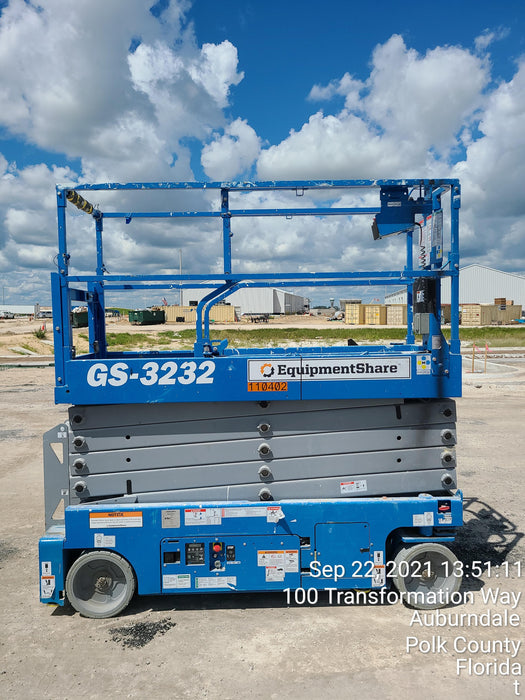 2020 Genie GS-3232 Standard, Folding half height swing gate