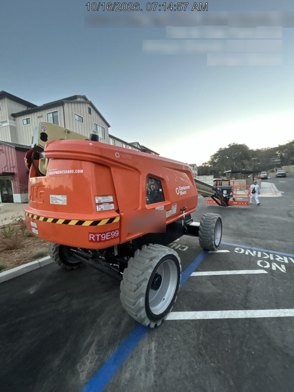 2025 JLG 660SJ
