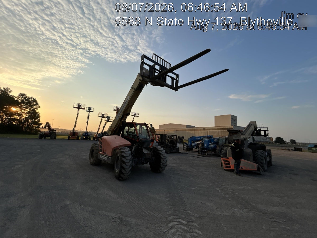 2022 JLG 1732