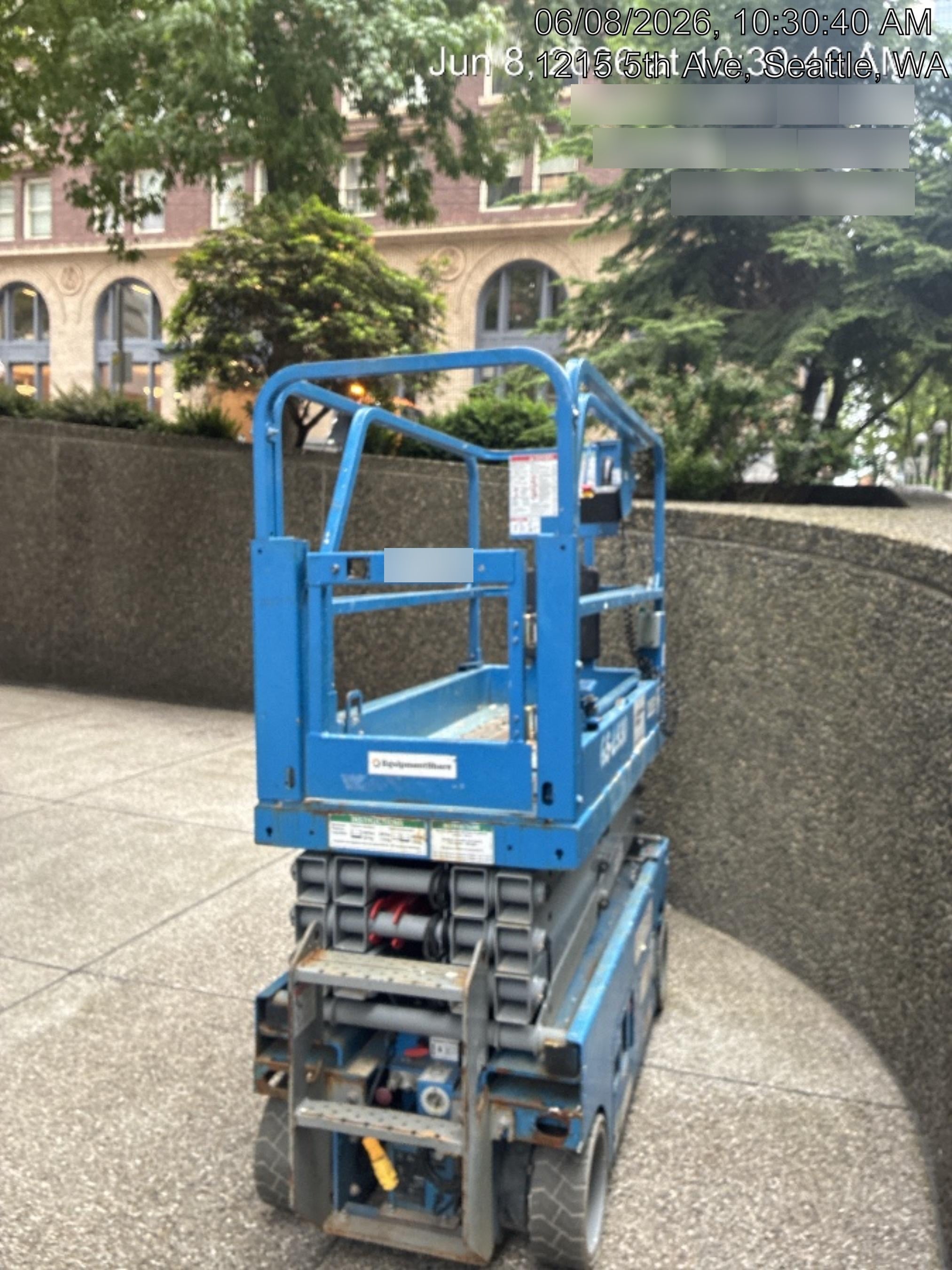 2019 Genie GS-1930 Half Height Swing Gate, 800W Inverter