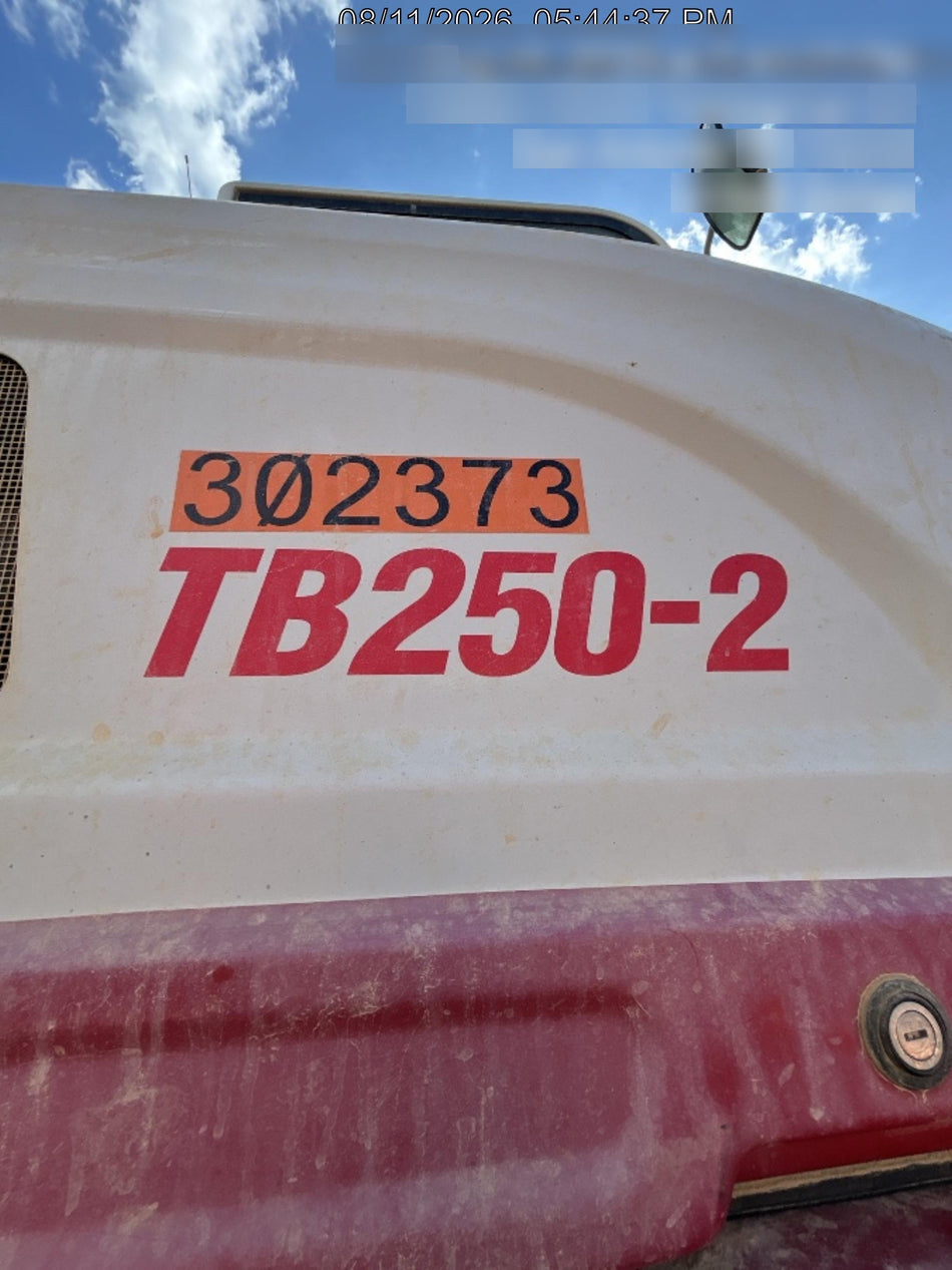 2023 TAKEUCHI TB250-2CR